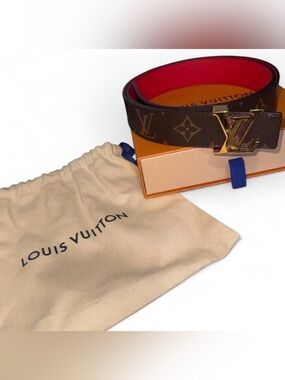 Louis Vuitton Black Leather Belt with Gold Chain Accents - comes with some rubs Louis Vuitton | Accessories | Louis Vuitton Black Leather  main image 4
